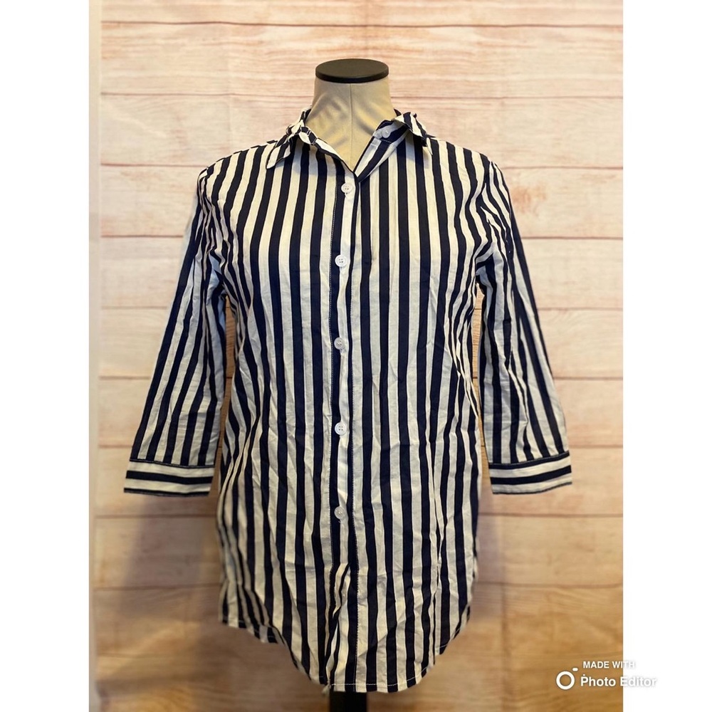 Button downed quarter sleeve